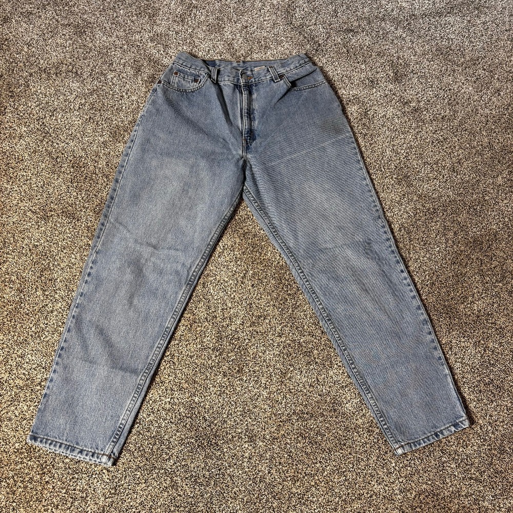 Vintage Levi's 550 Relaxed Fit Jeans Light Wash Denim Everyday Casual women's 12
